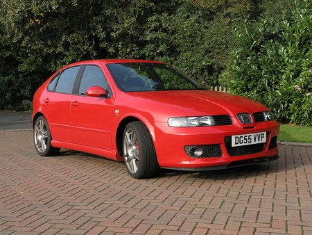 1024px-SEAT_Leon_Cupra_Mk1-2.jpg